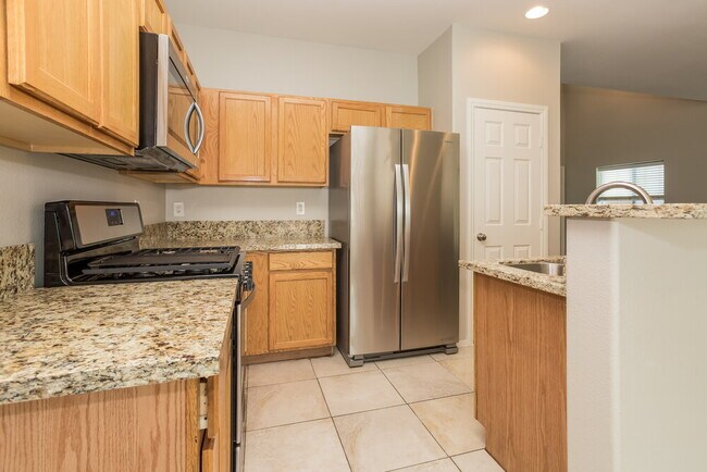 Foto del edificio - 3752 Hollycroft Dr