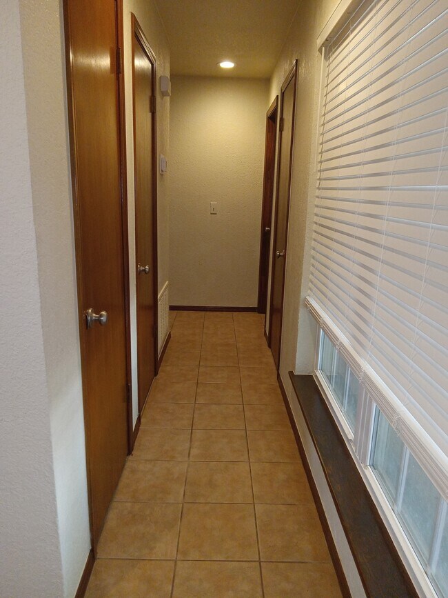 Foto del edificio - 400 NE 16th St