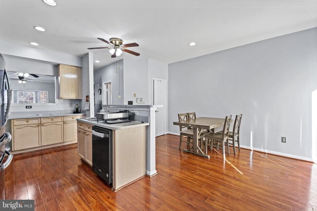 Building Photo - 4023 Cressida Pl