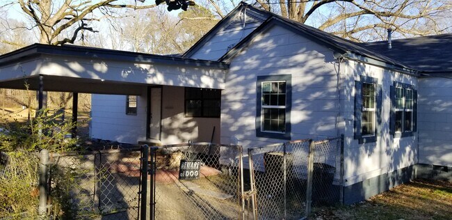 Building Photo - 4808 S Westhaven Dr
