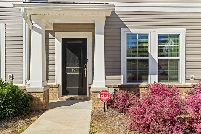 Foto del edificio - 193 Northwood St