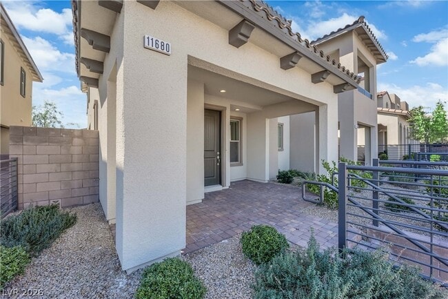 Building Photo - 11680 Hamilton Lk Ave