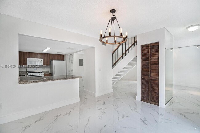 Foto del edificio - 7074 SW 114th Pl