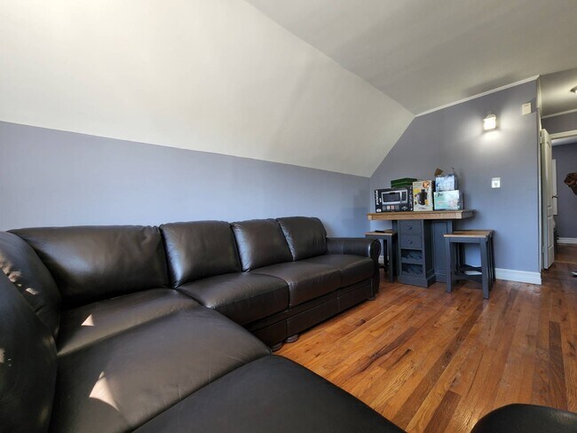 Foto del edificio - 194-18-300 120th Ave