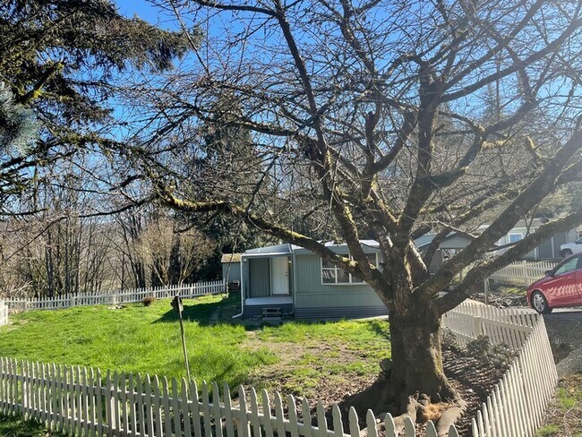 Building Photo - THREE BEDROOM MOBILE HOME IN CASTLE ROCK