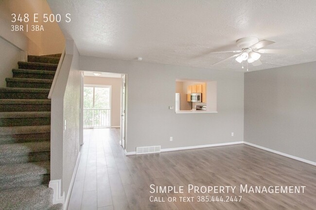 Building Photo - BEAUTIFUL 3-BD 3-BA Townhouse!