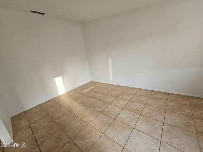 Building Photo - 4845 E Caballero Cir