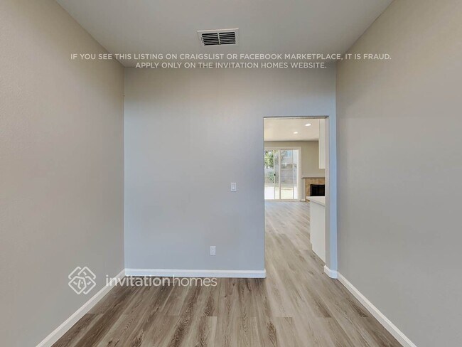 Building Photo - 9420 Red Spruce Way