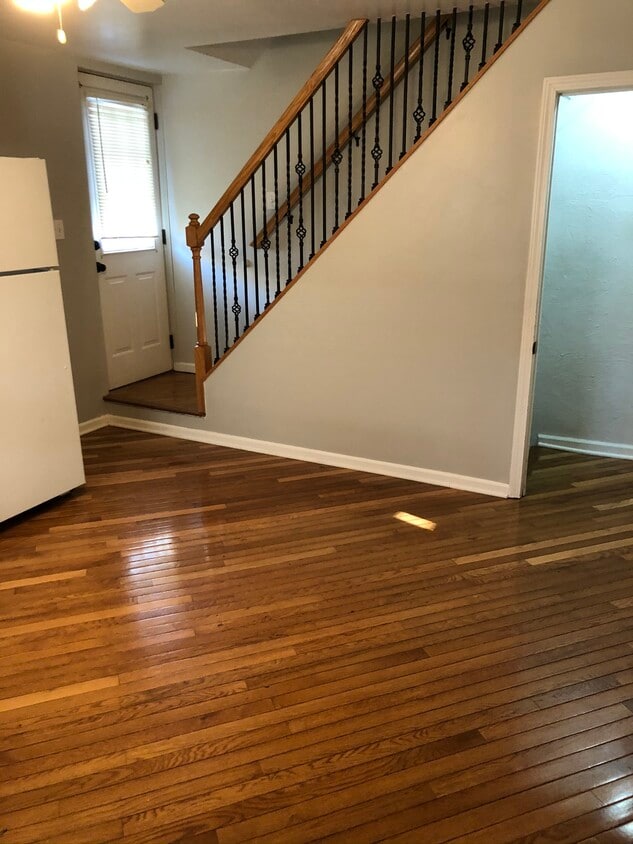 1119 Springdale Dr, Pittsburgh, PA 15236 Townhome Rentals in