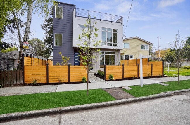 Building Photo - 8846 20th Ave SW