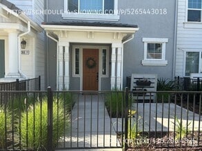 Building Photo - 360 Pear Tree Ter