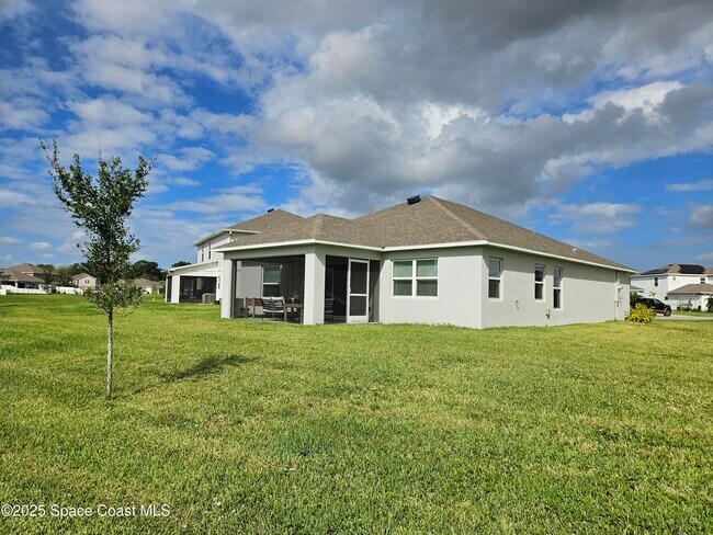 Building Photo - 586 Cooper Ct
