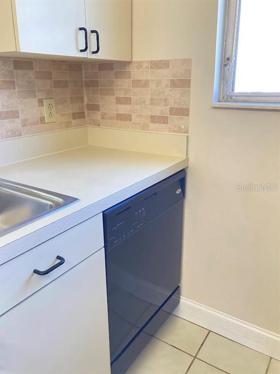 Foto del edificio - 5603 80th St N