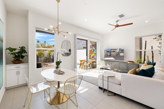 Foto del edificio - 483 Beacon Way