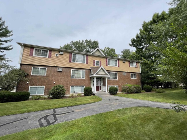 Building Photo - 3961 Brown Ave