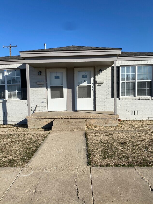 Primary Photo - 417 E 17th Ave
