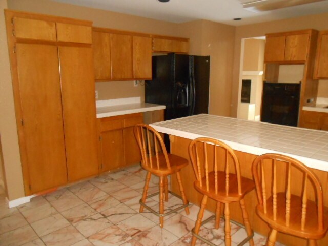 Building Photo - Whalers Cove Gated Community: 3 Bedroom 2....