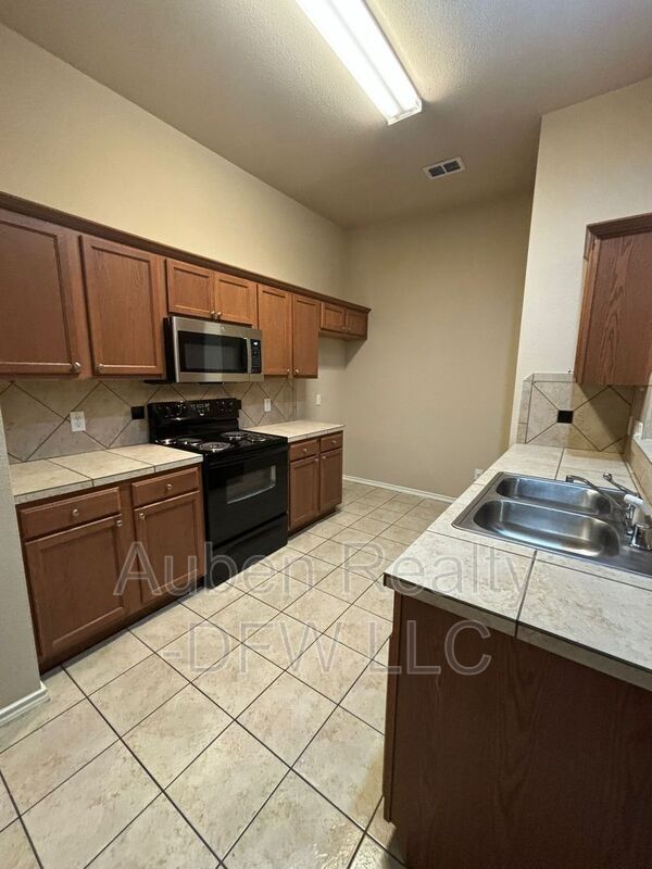 Building Photo - 1510 Piedmont Dr
