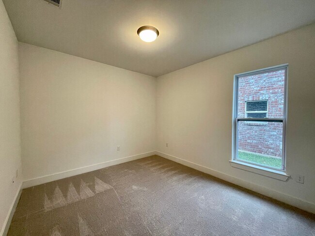 Building Photo - Brand New 4 bedroom home in Denham Springs