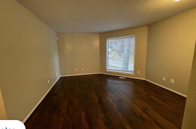 Foto del edificio - Room in Townhome on Terrace Trail