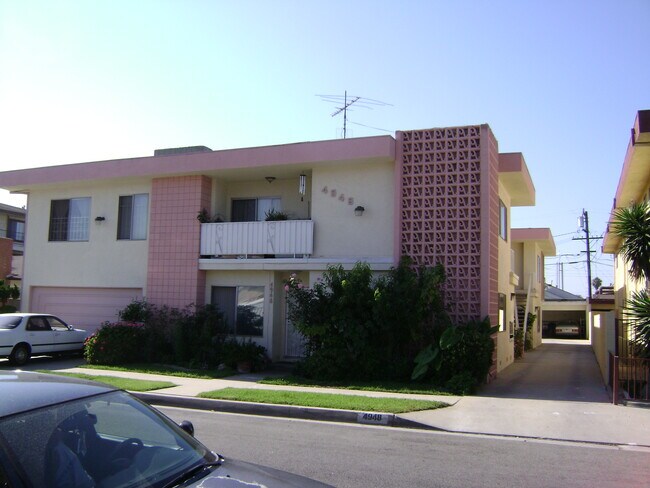 Front View - 4948 W 119th St