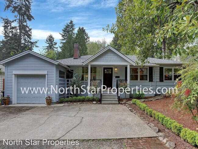 Building Photo - 4 br, 2 bath House - 232 6th St