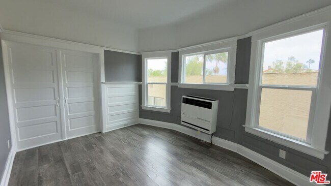 Foto del edificio - 1820 S Highland Ave