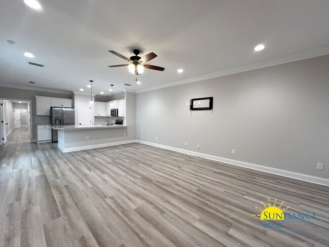Building Photo - Beautiful newly built 3 Bedroom Home in Sh...