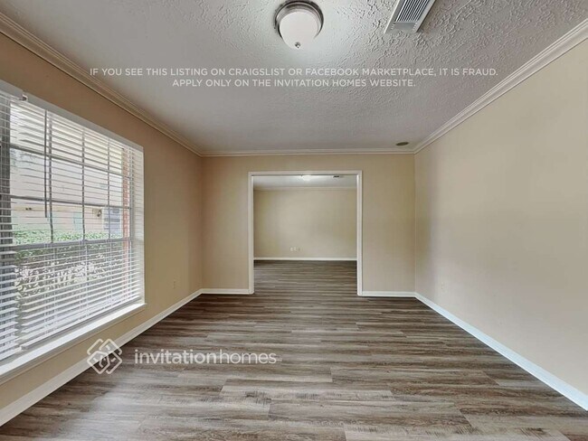 Foto del edificio - 4707 Lost Oak Dr