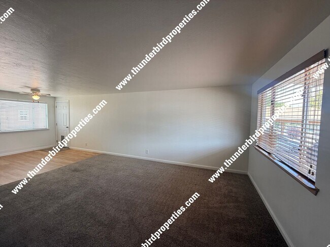 Foto del edificio - 11004 Mcknight Ave NE
