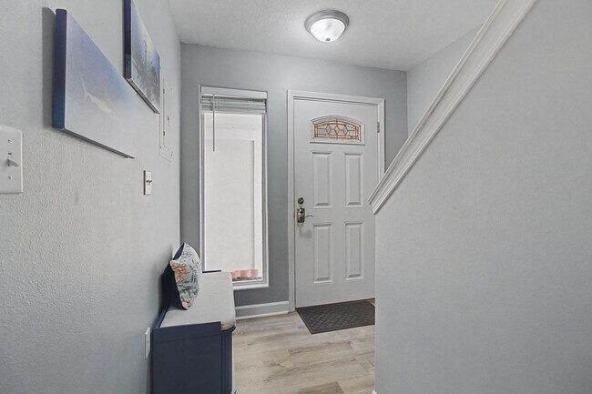 Foto del edificio - AVAILABLE APRIL 10TH, 2026- Live in the Heart of Destin — Just Minutes from the Harbor!