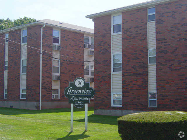 Building - Greenview Apartments