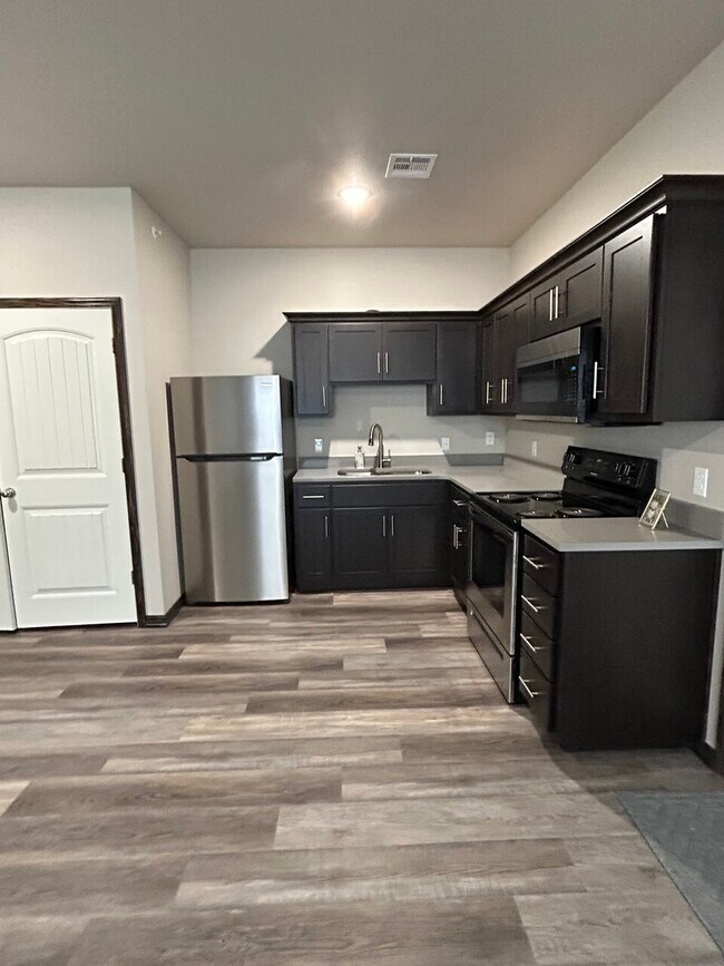 Foto del edificio - 2425 S Jackson Ave