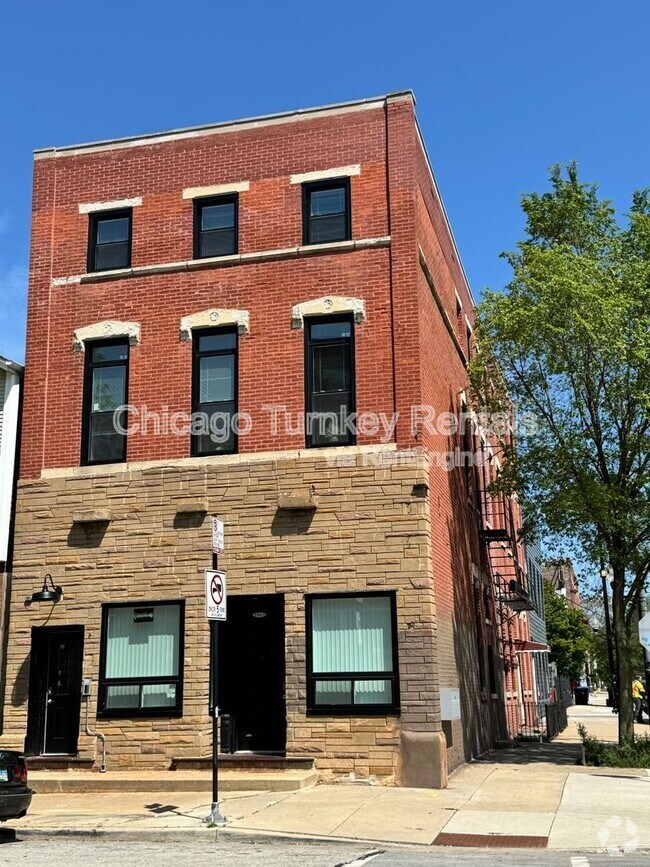 Building Photo - 1943 S May St