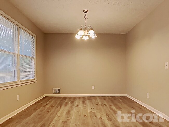 Building Photo - 546 Candlewick Ln NW