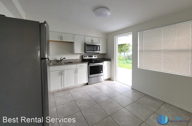 Building Photo - 2 br, 1 bath House - 4177 Highland Loop