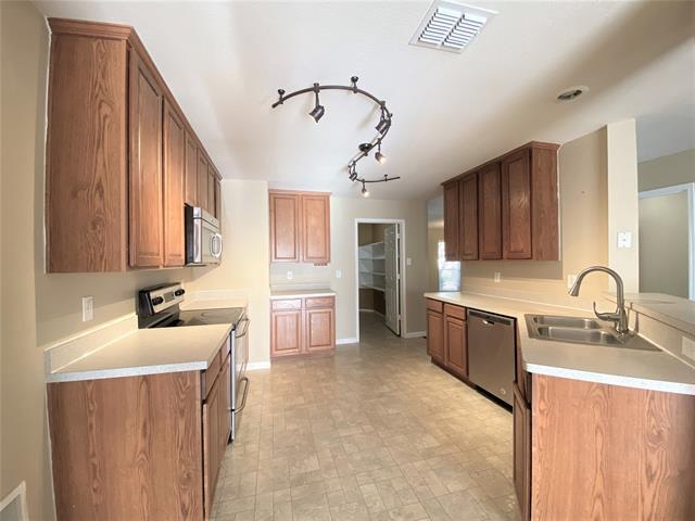 Building Photo - 9209 Centennial Dr