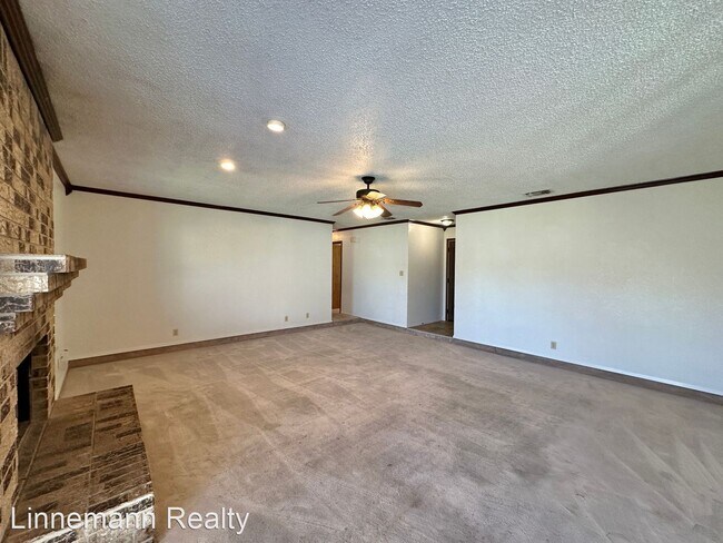 Foto del edificio - 3 br, 2 bath House - 1602 Becker Drive