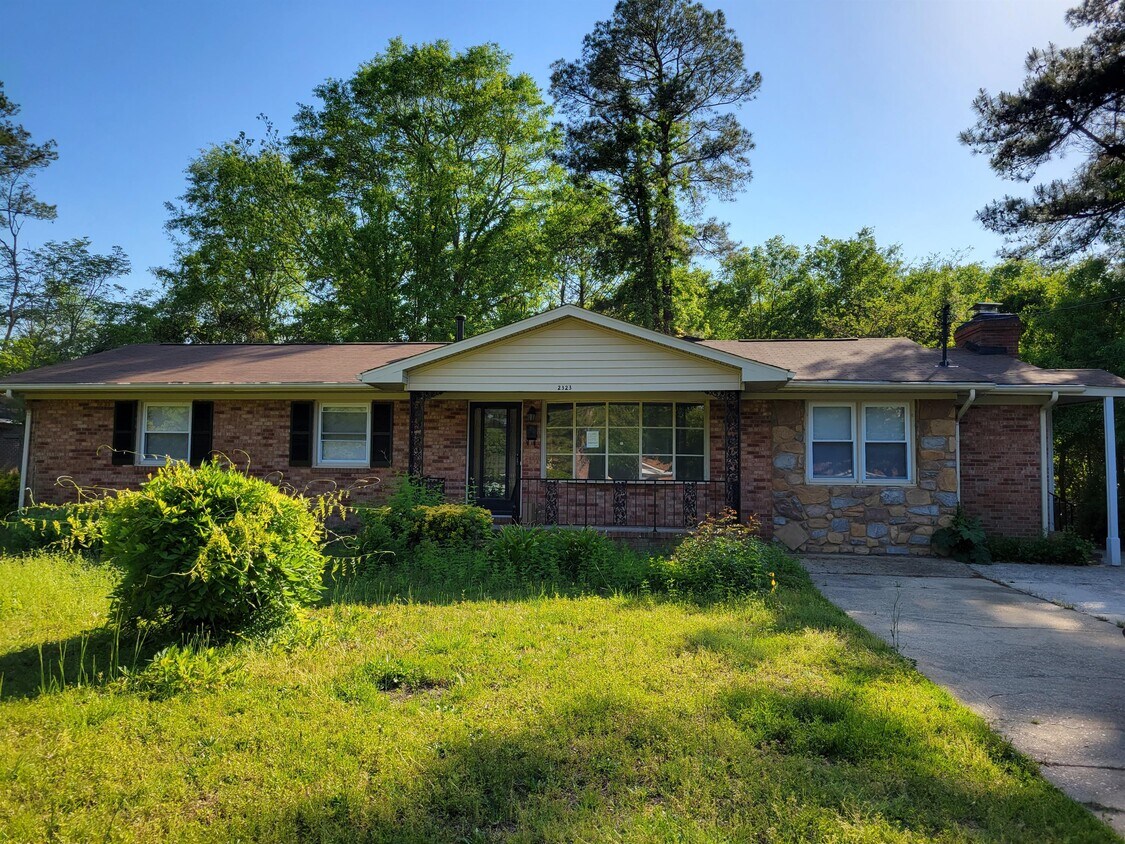 2323 Everena Dr, Fayetteville, NC 28301 House Rental in Fayetteville, NC