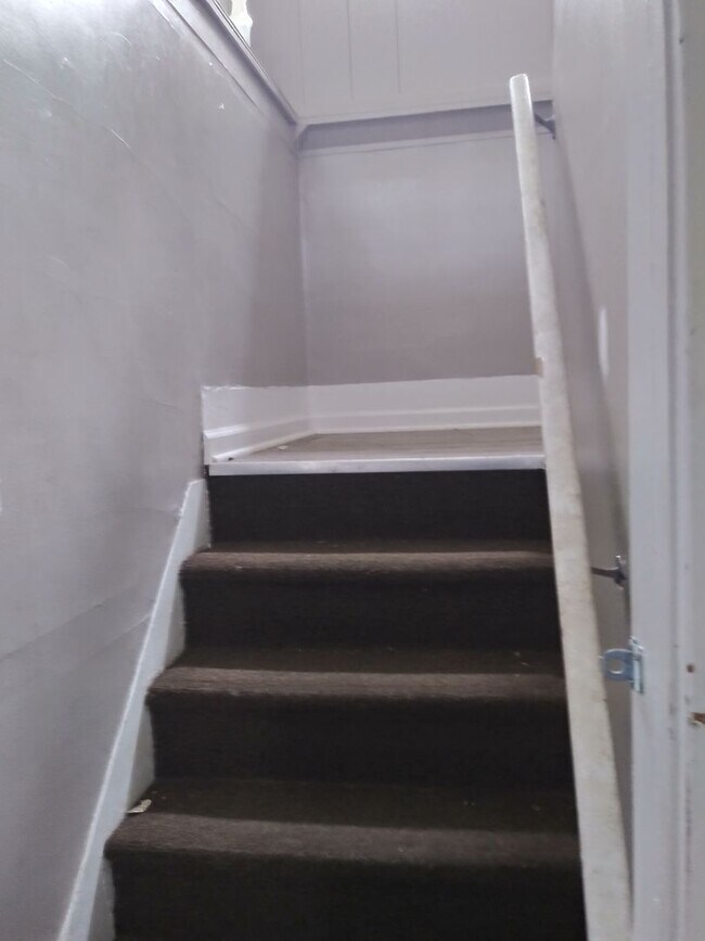 Building Photo - 67-69 Upton Pl