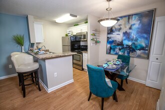 Building Photo - Stillwater Palms