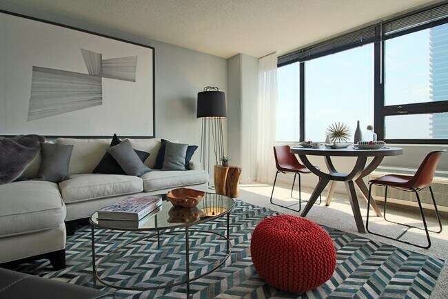 Photo - 1230 S Michigan Ave (Chicago, IL) Apartment