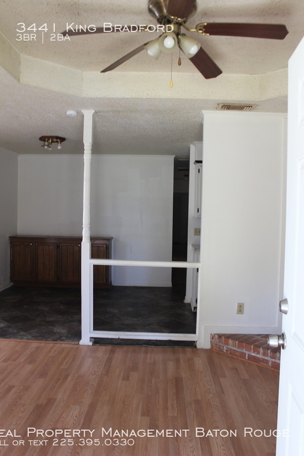 Building Photo - Duplex off of O'Neal