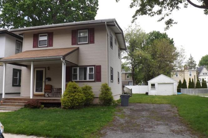Foto principal - 320 Evergreen Ave, Folsom, PA, 19033