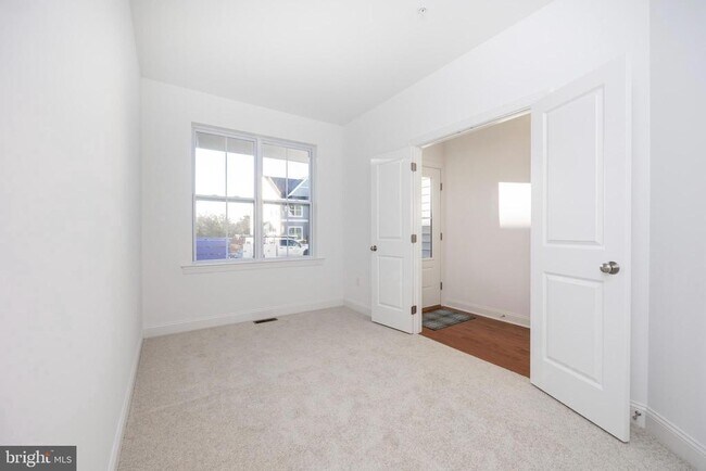 Foto del edificio - 28 Ironwood Dr