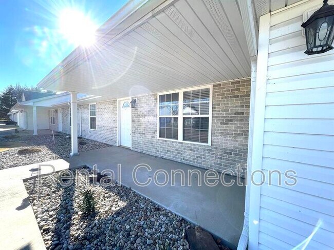 Foto del edificio - 601 Heritage Dr