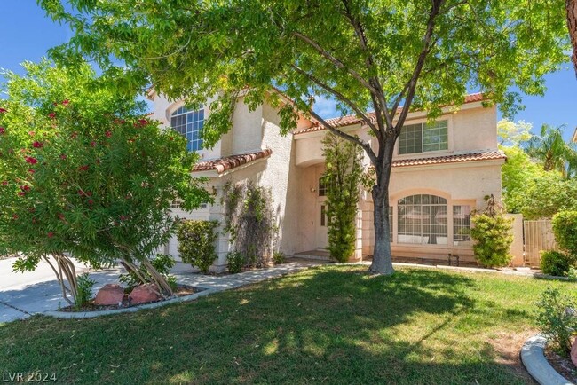 Building Photo - 7821 Waterfalls Ave