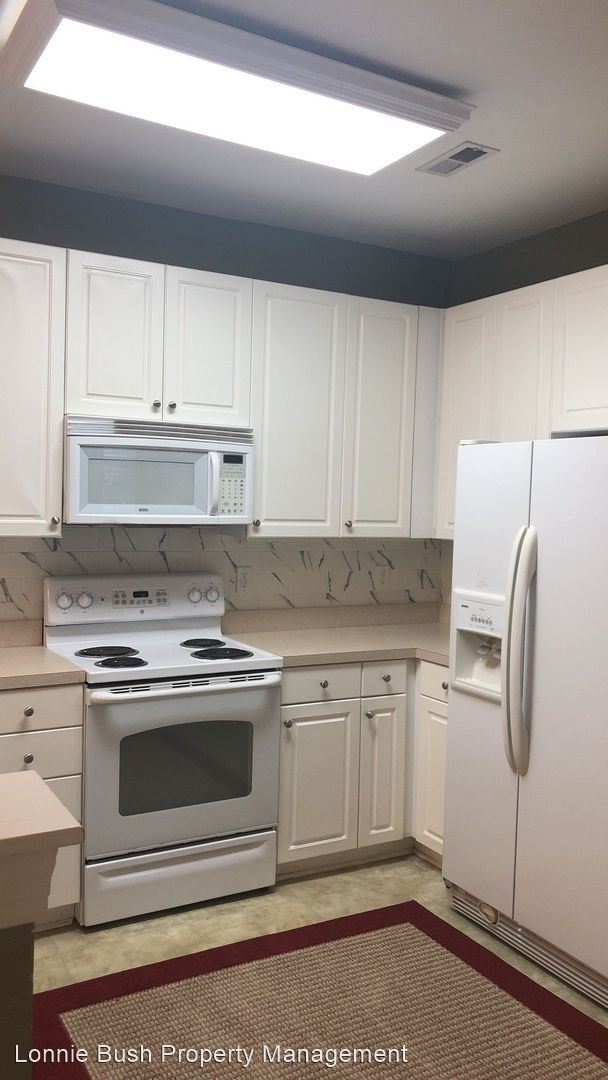 3 br, 2.5 bath House 3937 Winwick Way House Rental in Virginia