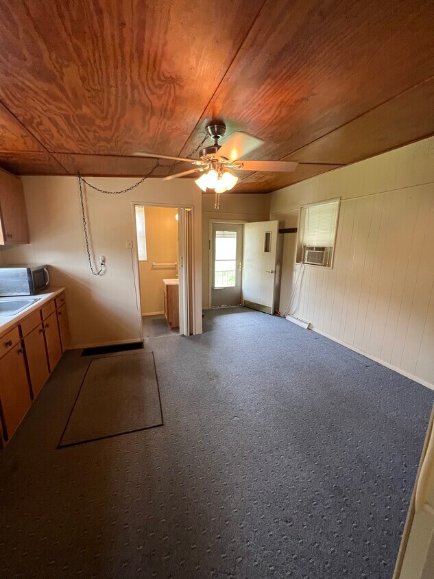 Kitchen/living room - 265 Trongo Rd
