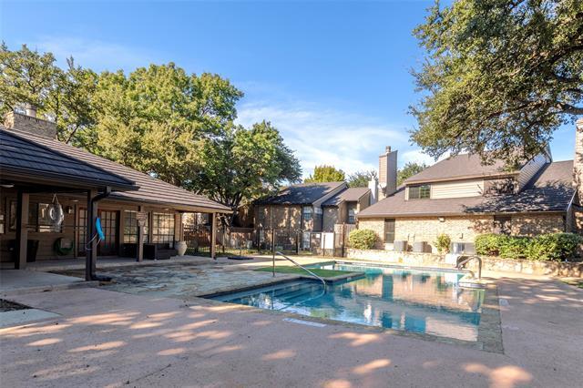 Foto del edificio - 333 Melrose Dr